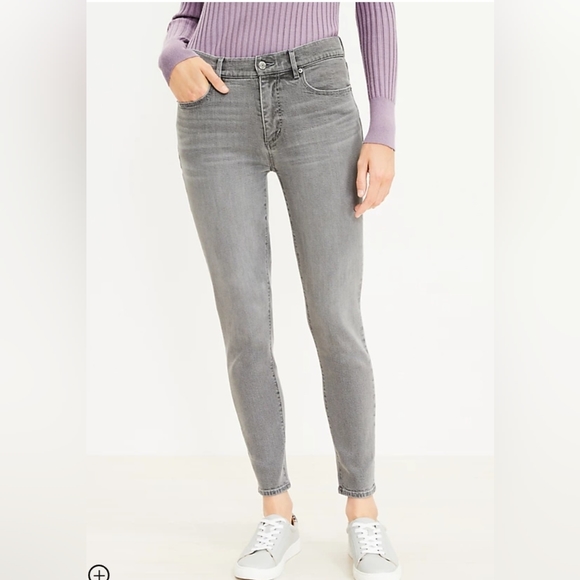 LOFT Denim - NWT LOFT women's cropped Curvy mid-rise skinny jeans in staple gray size 4/27